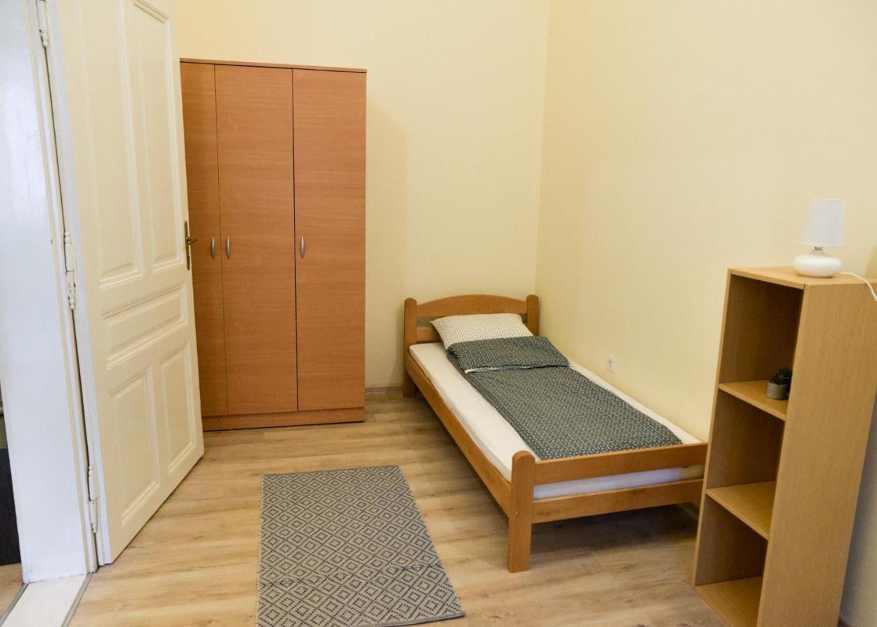 Centrum Apartment Senta Екстериор снимка