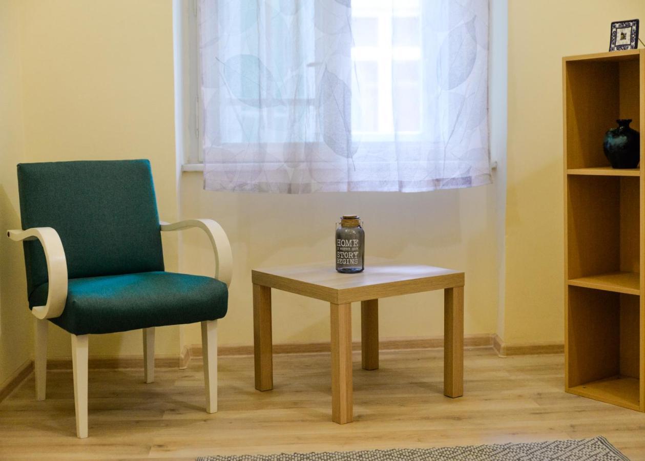 Centrum Apartment Senta Екстериор снимка